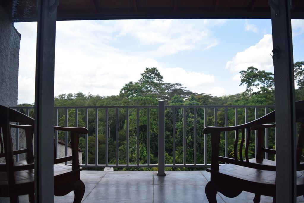 Bee View Home Stay Κάντι Εξωτερικό φωτογραφία