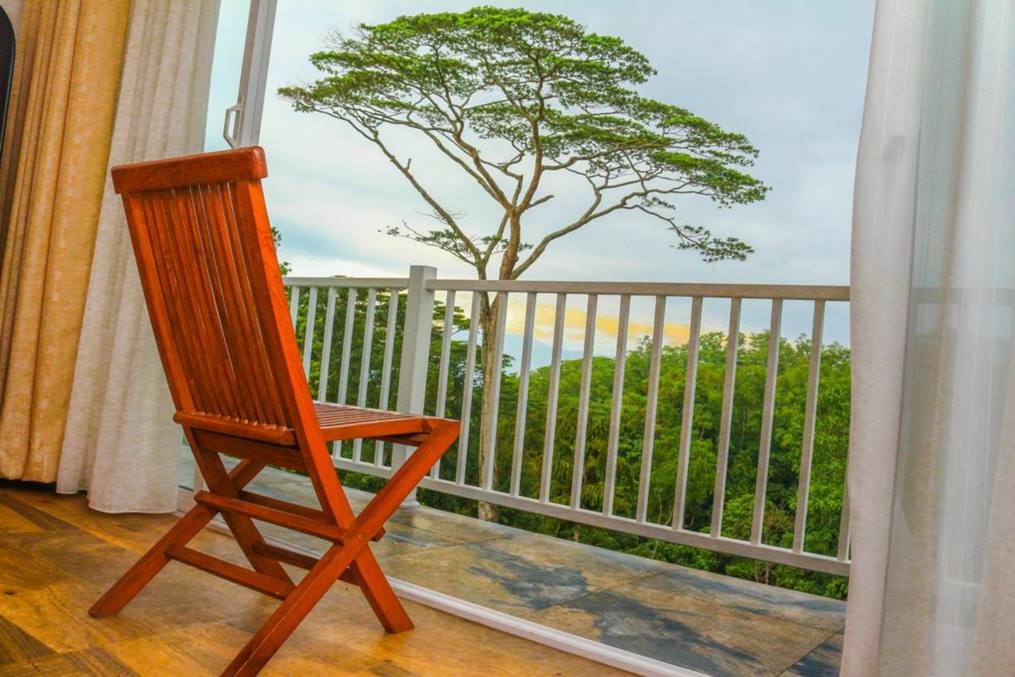 Bee View Home Stay Κάντι Εξωτερικό φωτογραφία